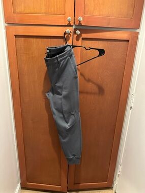 PAIGE Men's Charcoal Gray Jogger Sweatpants